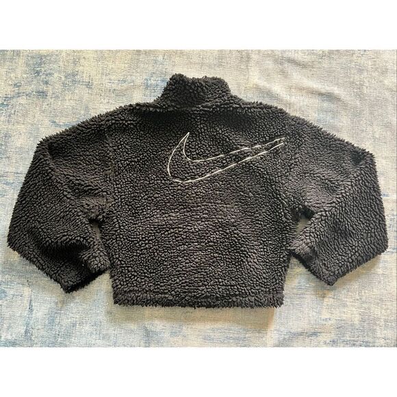 Nike Black White Sherpa Active Swoosh Cropped Faux Fur Jacket XS - Picture 2 of 8